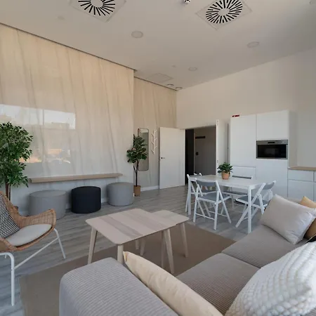 Xpce Urban 20 Skyviews - Parking Free Apartamento
